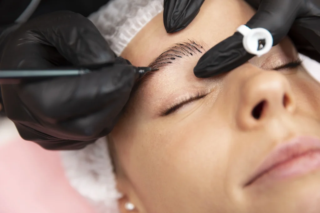cejas con henna vegetal sevilla